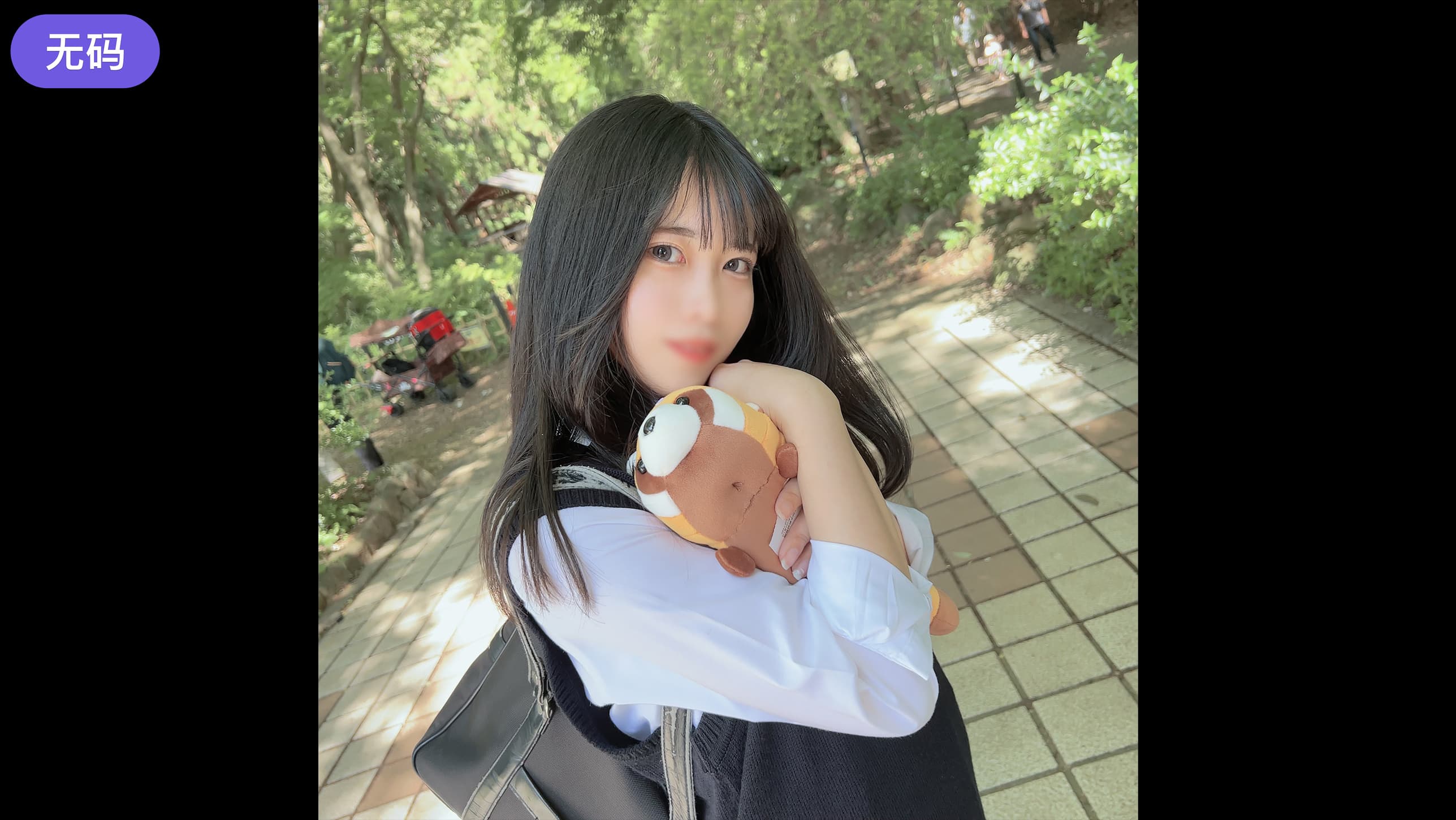 FC2-4466529 初撮影·顔出し！ 明日まで限定！転校してきたばかりの寂しがり屋で関西訛りがキュートすぎる