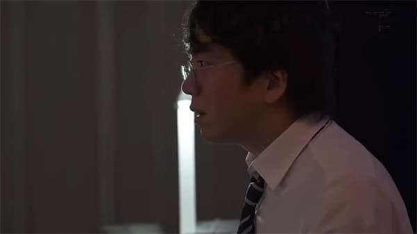 AI-杨幂-怂恿老婆去按摩-暗中偷窥